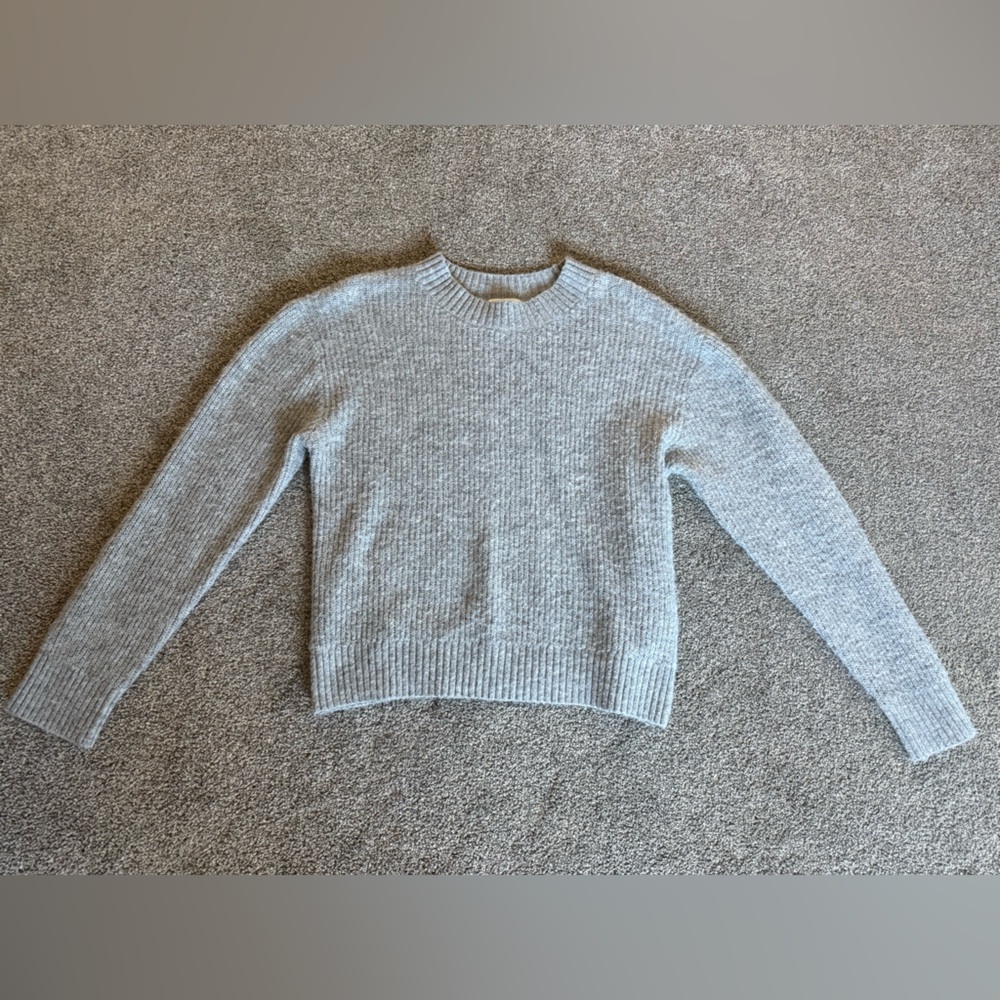 H&M Women’s Ribbed Crew Neck Sweater Light Gray Extra Small